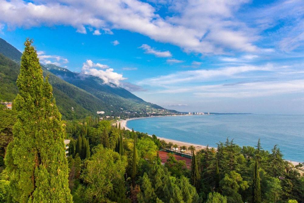 Baza Otdyha Miya Hotel Гудаута Екстериор снимка