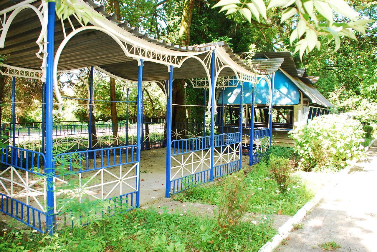 Baza Otdyha Miya Hotel Гудаута Екстериор снимка
